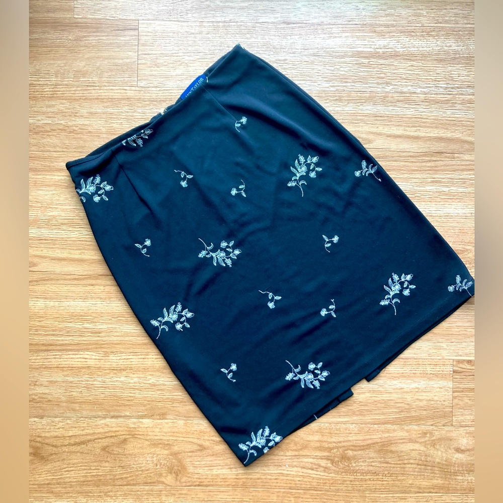 Ann Taylor Black Embroidered Skirt